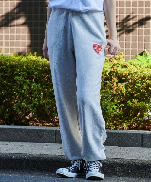 MODISH GAZE(モディシュガゼ)の「【MODISH GAZE】ハートロゴ裏毛スウェットパンツ(スウェットパンツ・レディース・ネイビー/ブラック/グリーン/オートミール/グレー系・LARGE/MEDIUM)」の14枚目の写真
