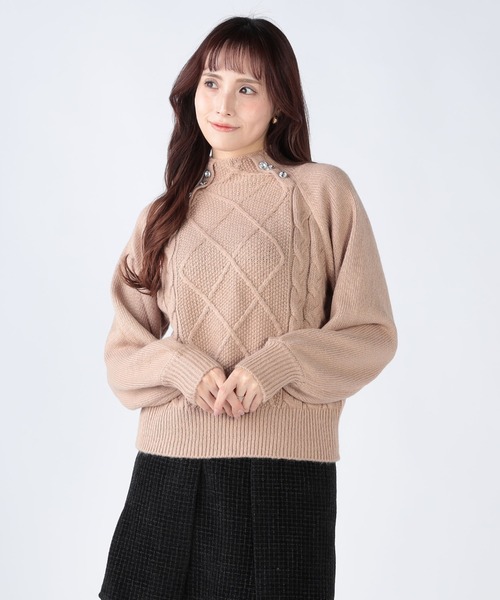 CECIL McBEE(セシルマクビー)の「フィルムヤーンケーブルプルオーバー(ニット/セーター・レディース・アイボリー/ブラック/グレー/ベージュ・MEDIUM)」の8枚目の写真