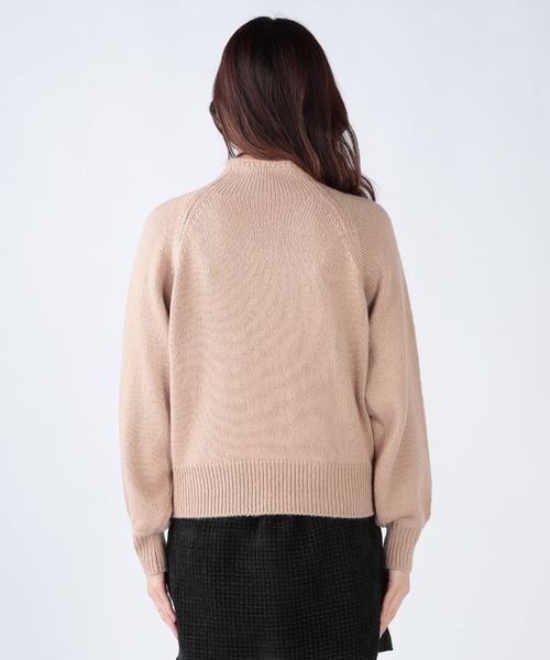 CECIL McBEE(セシルマクビー)の「フィルムヤーンケーブルプルオーバー(ニット/セーター・レディース・アイボリー/ブラック/グレー/ベージュ・MEDIUM)」の11枚目の写真