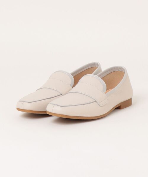 ENあしながおじさん（エンアシナガオジサン）の「防水｜モカシューズ　5360585（ローファー・レディース・オフホワイト/グレイッシュベージュ/ブラック/ミント・23.5cm/23cm/24cm/22.5cm/24.5cm）」の5枚目の写真