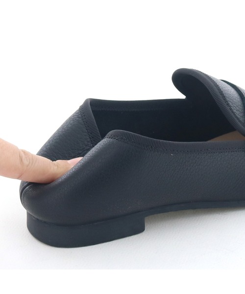 ENあしながおじさん（エンアシナガオジサン）の「防水｜モカシューズ　5360585（ローファー・レディース・オフホワイト/グレイッシュベージュ/ブラック/ミント・23.5cm/23cm/24cm/22.5cm/24.5cm）」の16枚目の写真