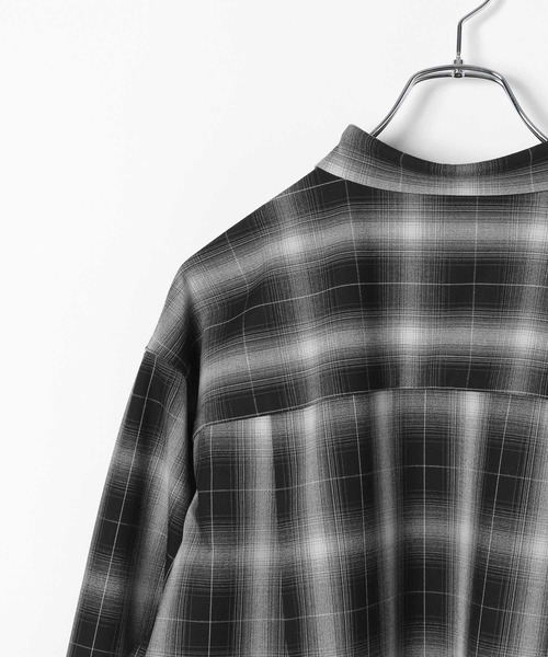 GLOBAL WORK（グローバルワーク）の「アーバンオンブレシャツ/147185（シャツ/ブラウス・メンズ・ホワイト/ブラック/グレー・SMALL/MEDIUM/LARGE/X-LARGE）」の12枚目の写真