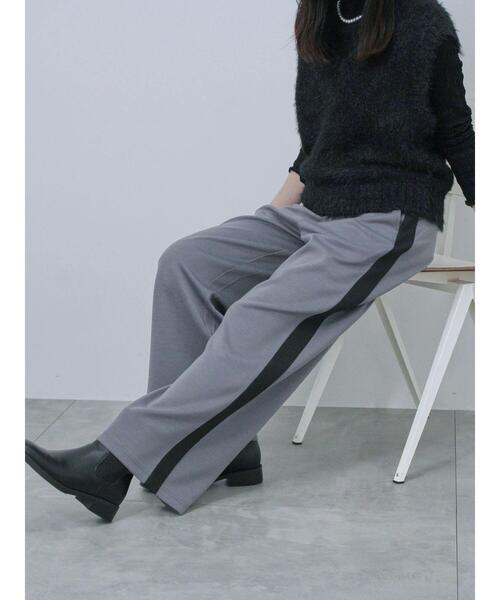 Samansa Mos2 blue（サマンサモスモスブルー）の「◎サイドライントラックパンツ（その他パンツ・レディース・グレー/ブラック/ベージュ・F）」の2枚目の写真