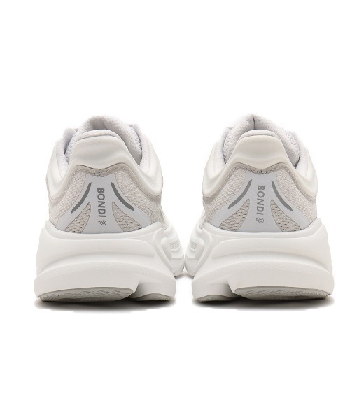 HOKA(ホカ)の「HOKA BONDI 9 / ホカ ボンダイ 9(スニーカー・レディース・シルバー・23.0cm/23.5cm/24.0cm/24.5cm/25.0cm)」の3枚目の写真