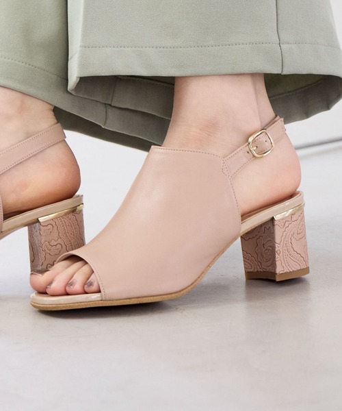 卑弥呼（ヒミコ）の「【Made in Japan】【卑弥呼】【撥水】チャンキーヒールカバードサンダル/653203（サンダル・レディース・ブラック/ベージュ/ブルー/プラチナム・26.5cm/25.5cm/24.5cm/23.5cm/22.5cm/22.0cm/21.5cm/26.0cm/25.0cm/24.0cm/23.0cm）」の7枚目の写真