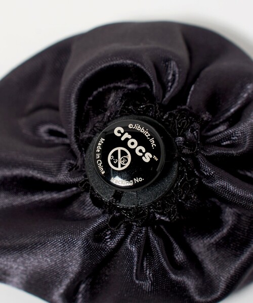 crocs(クロックス)の「【別注】<crocs>クラシック プラットフォーム グリッター サンダル(サンダル・レディース・ブラック・24cm/23cm/22cm)」の19枚目の写真