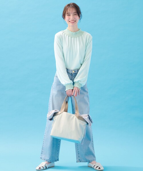 ANY（エニィ）の「シャーリングデザインプルオーバー（Tシャツ/カットソー・レディース・サックスブルー系/ホワイト系・2/3）」の10枚目の写真