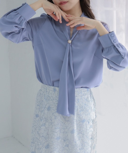 ASTORIA ODIER（アストリアオディール）の「マルチリボンタイブラウス（シャツ/ブラウス・レディース・ベージュ/スモークピンク/グレイッシュブルー/ホワイト・MEDIUM）」の3枚目の写真