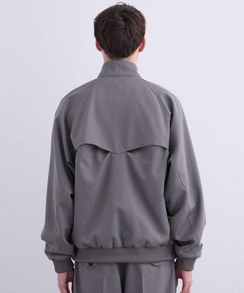 UNITED TOKYO(ユナイテッドトウキョウ)の「【セットアップ着用可能】HARD GABARDINE スウィングトップブルゾン(ブルゾン・メンズ・ダークグレー/グレイッシュベージュ・1/2)」の21枚目の写真