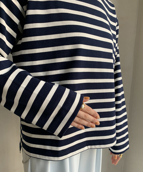 DouDou（ドゥドゥ）の「【WEB限定】 ボートネックボーダーTEE（Tシャツ/カットソー・レディース・ベージュ/ネイビー/オフホワイト・FREE）」の5枚目の写真