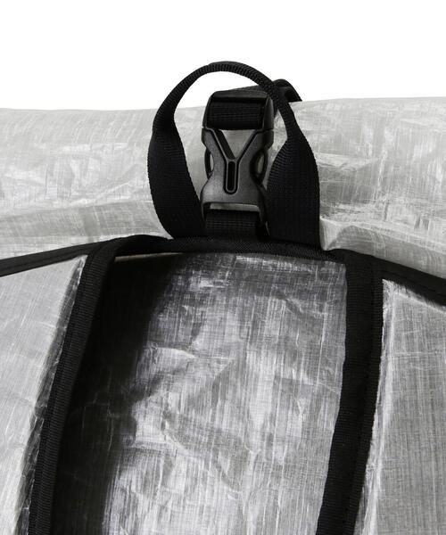 BEAVER（ビーバー）の「and wander/アンドワンダー  UL backpack with Dyneema（バックパック/リュック・メンズ・ブラック/ホワイト系2・F）」の7枚目の写真