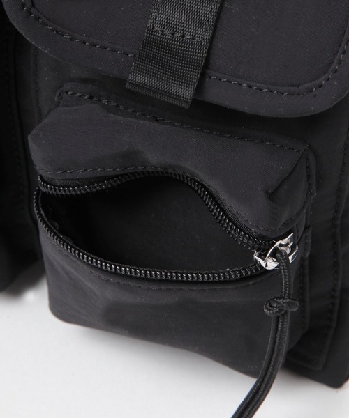 LAKOLE（ラコレ）の「ガジェットフライトボディバッグ / 288803（ボディバッグ/ウエストポーチ・メンズ・ブラック/チャコールグレー・FREE）」の18枚目の写真