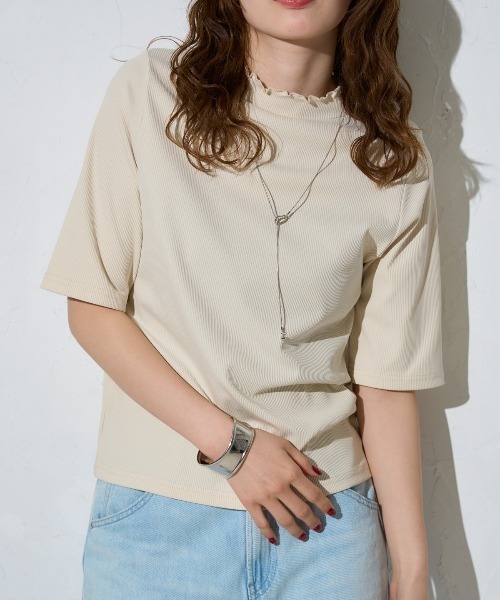 TRIANGLE PALETTE(トライアングルパレット)の「モックネック5分袖トップス(Tシャツ/カットソー・レディース・ピンク/グリーン/ホワイト/ブラック/アイボリー/チャコールグレー・FREE)」の1枚目の写真