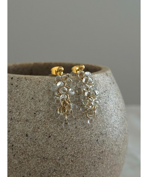 tone(トーン)の「【BOND】Czech beads wisteria/クリア(MA)(ピアス(両耳用)・レディース・ゴールド・FREE)」の1枚目の写真