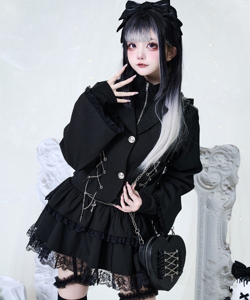 Amavel フリル ライダース ジャケット 黒 地雷系 ロリータ 🖤🤍💗 ・ ・ #fancy_ribbonフリルライダース_amavel アイボリー
