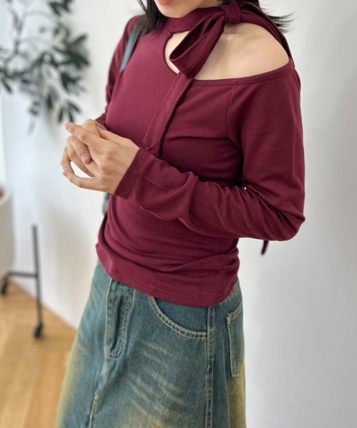 mebole（メボレ）の「チョーカーネックワンショルトップス（Tシャツ/カットソー・レディース・ブラック/ワインレッド・FREE）」の22枚目の写真