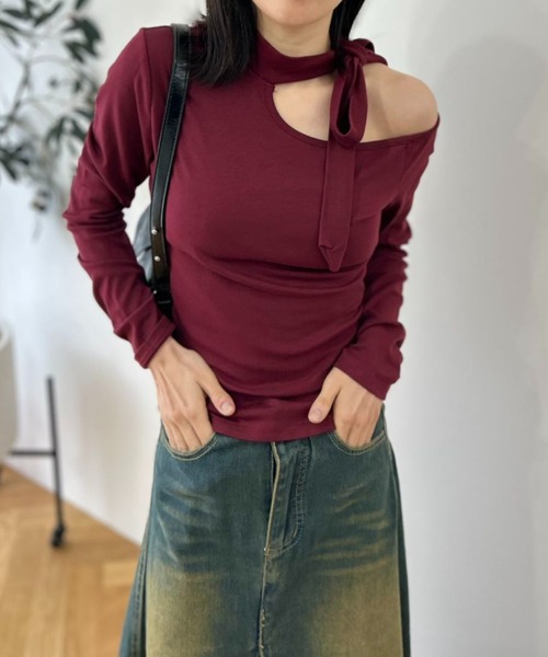 mebole（メボレ）の「チョーカーネックワンショルトップス（Tシャツ/カットソー・レディース・ブラック/ワインレッド・FREE）」の21枚目の写真
