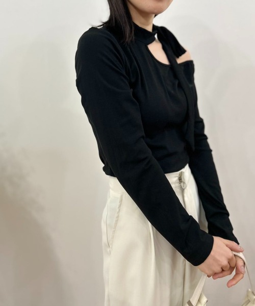 mebole（メボレ）の「チョーカーネックワンショルトップス（Tシャツ/カットソー・レディース・ブラック/ワインレッド・FREE）」の10枚目の写真