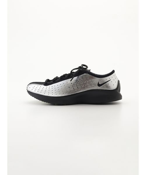 NIKE(ナイキ)の「【NIKE】W AIR SUPERFLY(スニーカー・レディース・シルバー・23.5cm/24cm/24.5cm/25cm/25.5cm/23cm)」の3枚目の写真