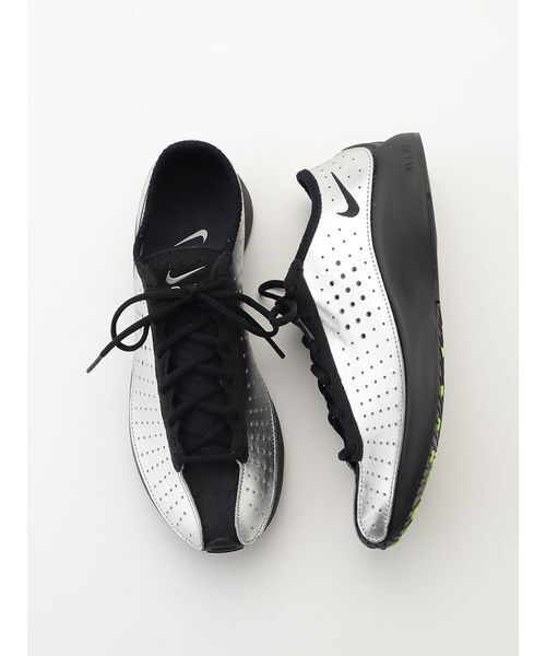 NIKE(ナイキ)の「【NIKE】W AIR SUPERFLY(スニーカー・レディース・シルバー・23.5cm/24cm/24.5cm/25cm/25.5cm/23cm)」の7枚目の写真