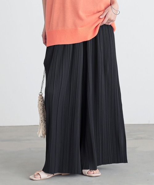 n'OrLABEL(ノアールレーベル)の「【機能素材】『プリーツワイドパンツ』(その他パンツ・レディース・ブラック/グレイッシュベージュ/ブルーグリーン・FREE)」の1枚目の写真