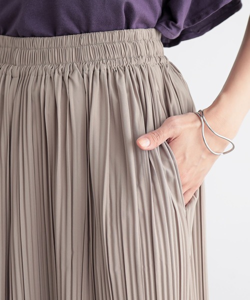 n'OrLABEL(ノアールレーベル)の「【機能素材】『プリーツワイドパンツ』(その他パンツ・レディース・ブラック/グレイッシュベージュ/ブルーグリーン・FREE)」の9枚目の写真