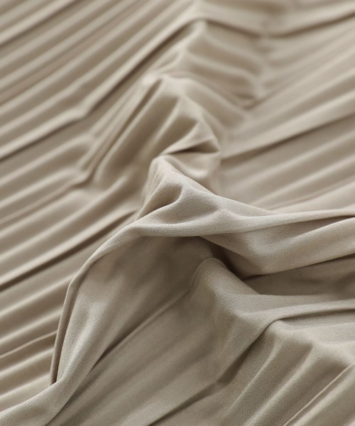 n'OrLABEL(ノアールレーベル)の「【機能素材】『プリーツワイドパンツ』(その他パンツ・レディース・ブラック/グレイッシュベージュ/ブルーグリーン・FREE)」の4枚目の写真