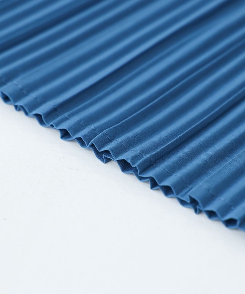 n'OrLABEL(ノアールレーベル)の「【機能素材】『プリーツワイドパンツ』(その他パンツ・レディース・ブラック/グレイッシュベージュ/ブルーグリーン・FREE)」の5枚目の写真