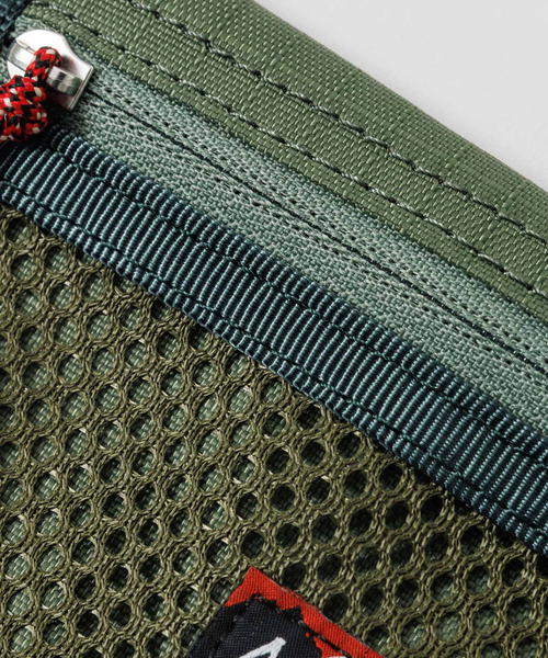 NANGA（ナンガ）の「NANGA×SPEAKEASY COIN CASE（コインケース・メンズ・ブラック/カーキ/ダークベージュ・フリー）」の8枚目の写真