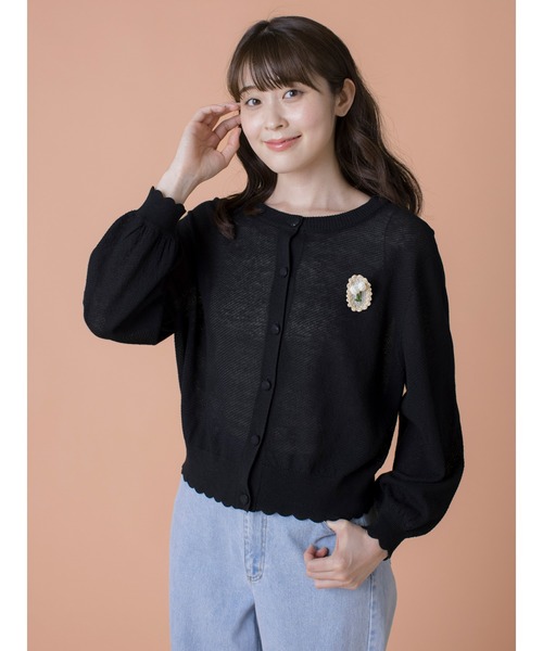 Samansa Mos2(サマンサ モスモス)の「【ゆべし×Samansa Mos2】ブローチ付2WAYニット(カーディガン/ボレロ・レディース・ベージュ/レッド/グレー/ブラック・F)」の2枚目の写真