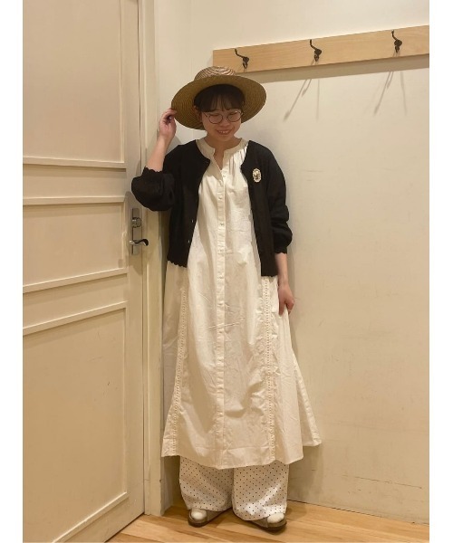 Samansa Mos2(サマンサ モスモス)の「【ゆべし×Samansa Mos2】ブローチ付2WAYニット(カーディガン/ボレロ・レディース・ベージュ/レッド/グレー/ブラック・F)」の9枚目の写真