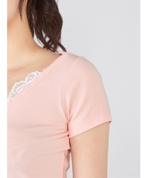 Darich レースVネッククロップドTシャツ ピンク ダーリッチ Darich レースVネッククロップドTシャツ （ピンク