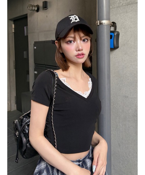 Darich（ダーリッチ）の「レースVネッククロップドTシャツ（Tシャツ/カットソー・レディース・ブラック/ホワイト/サックスブルー/ピンク・FREE）」の16枚目の写真