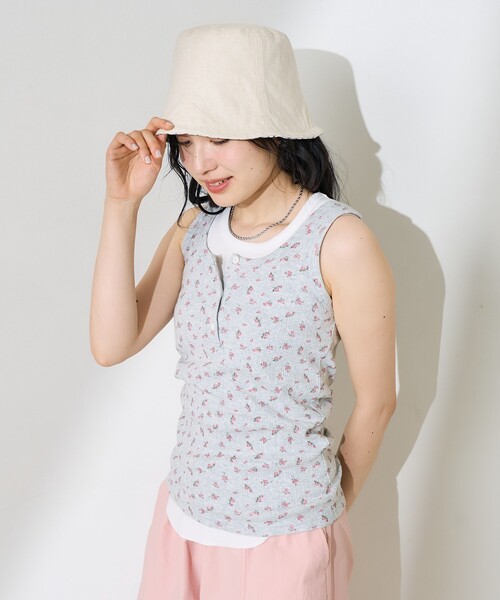 FREAK'S STORE(フリークスストア)の「花柄針抜きフライスヘンリータンクトップ(タンクトップ・レディース・オフホワイト/グレー/ネイビー・フリ-)」の15枚目の写真
