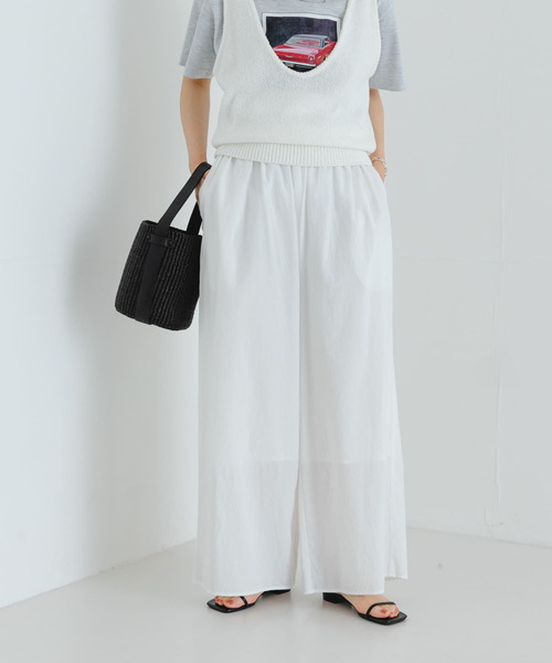 URBAN RESEARCH(アーバンリサーチ)の「コットンギャザーワイドパンツ(その他パンツ・レディース・ブラック/オフホワイト・FREE)」の11枚目の写真