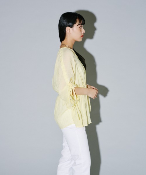 terrace(テラス)の「フラッフィードロストぺプラムブラウス(シャツ/ブラウス・レディース・イエロー/オフホワイト/ブラック・MEDIUM)」の18枚目の写真