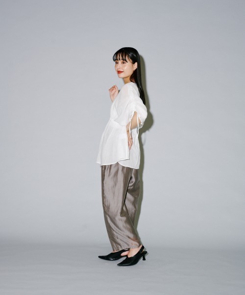 terrace(テラス)の「フラッフィードロストぺプラムブラウス(シャツ/ブラウス・レディース・イエロー/オフホワイト/ブラック・MEDIUM)」の11枚目の写真