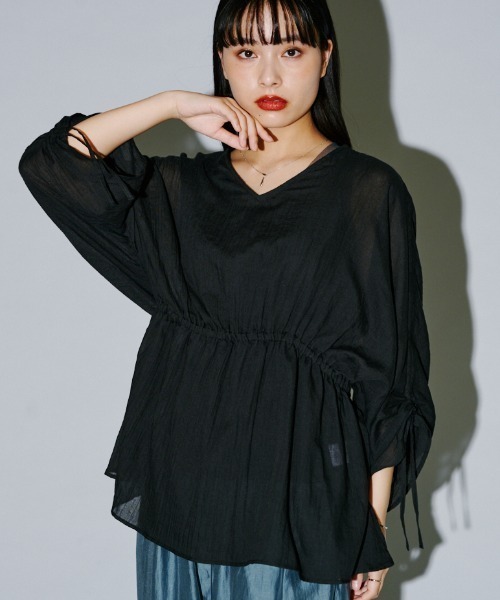 terrace(テラス)の「フラッフィードロストぺプラムブラウス(シャツ/ブラウス・レディース・イエロー/オフホワイト/ブラック・MEDIUM)」の5枚目の写真