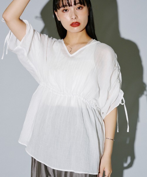 terrace(テラス)の「フラッフィードロストぺプラムブラウス(シャツ/ブラウス・レディース・イエロー/オフホワイト/ブラック・MEDIUM)」の4枚目の写真