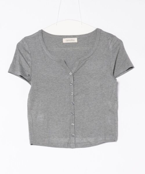 aimoha(アイモハ)の「【aimoha】ショート丈フィットボタンカットソー(Tシャツ/カットソー・レディース・ブラック/ホワイト/ライトグレー・FREE)」の5枚目の写真