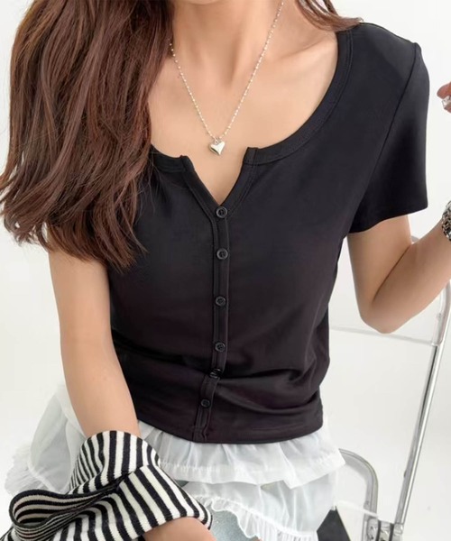 aimoha(アイモハ)の「【aimoha】ショート丈フィットボタンカットソー(Tシャツ/カットソー・レディース・ブラック/ホワイト/ライトグレー・FREE)」の10枚目の写真