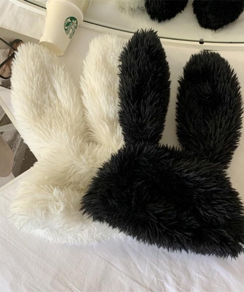 ふわふわファーハット ☆VARZAR☆日本未入荷 韓国 ファー Fur logo point bucket hat