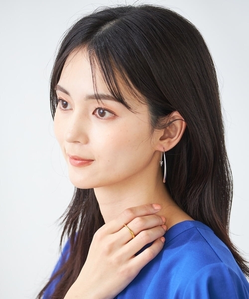 a.v.v（アーヴェヴェ）の「ステンレスドロップピアス（ピアス（両耳用）・レディース・シルバー/ゴールド・38）」の9枚目の写真