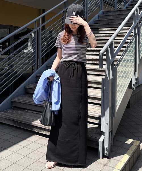 ISOOK（アイスー）の「【ISOOK / アイスー】マリンボーダーリブTシャツ / 半袖 クロップド丈 短丈 クルーネック ラウンドネック リブカットソー 細ボーダー ホワイト ブラック レッド ブラウン パープル 白 黒 茶 赤 紫 ZOZOTOWN限定（Tシャツ/カットソー・レディース・レッド/モカ/パープル/ブラック・FREE）」の8枚目の写真