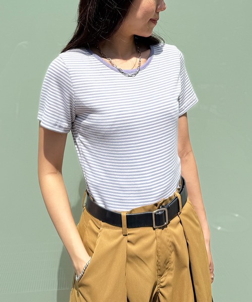 ISOOK（アイスー）の「【ISOOK / アイスー】マリンボーダーリブTシャツ / 半袖 クロップド丈 短丈 クルーネック ラウンドネック リブカットソー 細ボーダー ホワイト ブラック レッド ブラウン パープル 白 黒 茶 赤 紫 ZOZOTOWN限定（Tシャツ/カットソー・レディース・レッド/モカ/パープル/ブラック・FREE）」の19枚目の写真