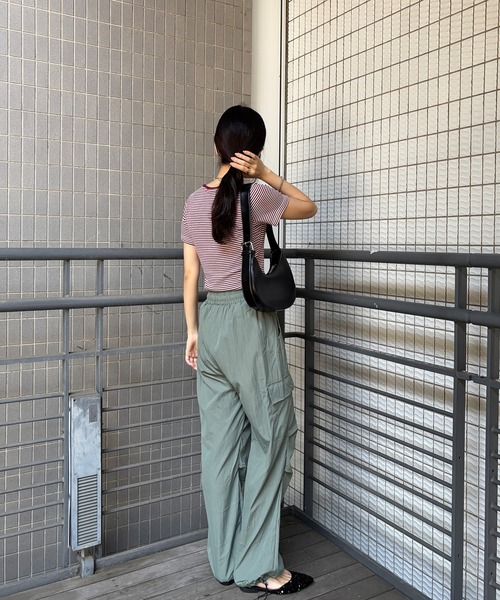 ISOOK（アイスー）の「【ISOOK / アイスー】マリンボーダーリブTシャツ / 半袖 クロップド丈 短丈 クルーネック ラウンドネック リブカットソー 細ボーダー ホワイト ブラック レッド ブラウン パープル 白 黒 茶 赤 紫 ZOZOTOWN限定（Tシャツ/カットソー・レディース・レッド/モカ/パープル/ブラック・FREE）」の14枚目の写真