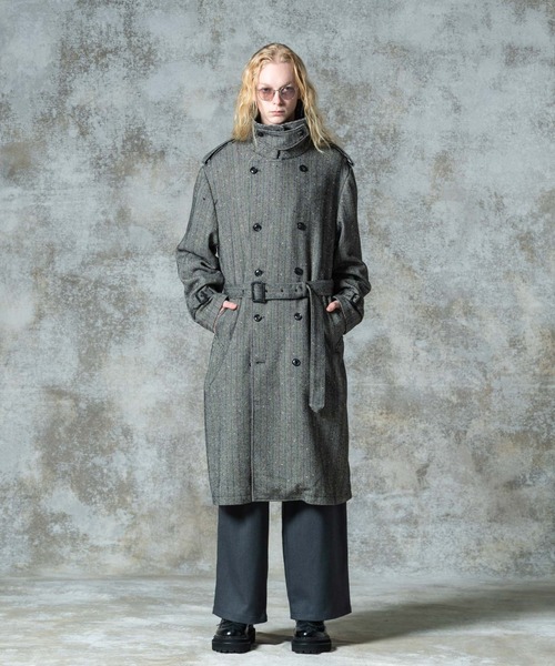 glamb（グラム）の「Big Trench Coat / ビッグトレンチコート（トレンチコート・メンズ・グレー/ブラウン/ブラック・S/M/L）」の15枚目の写真