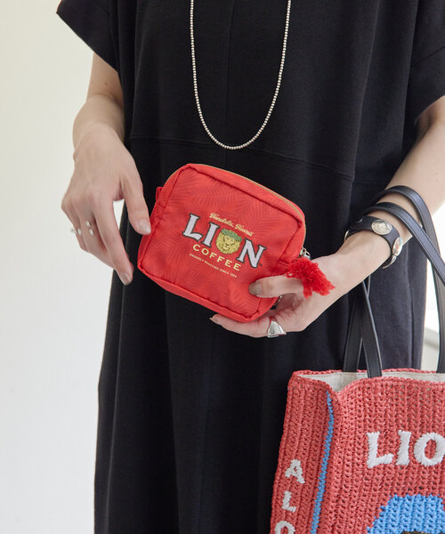 LION COFFEE(ライオンコーヒー)コラボスクエア型ポーチ（その他