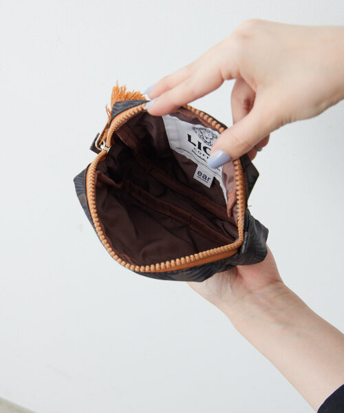ライオンコーヒー　ポーチ　セット　イアパピヨネ ear PAPILLONNER LION COFFEE(ライオンコーヒー)コラボ カップ型レザーポーチ