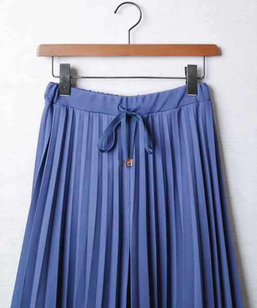 SWITCH BY ARCH(スイッチバイアーチ)の「【ARC】【SWITCH by ARCH】ACCORDION PLEATS SKIRTPANTS(その他パンツ・レディース・グレイッシュブルー/ブラック/グレイッシュベージュ/ライトグレー/キャメル・FREE)」の9枚目の写真